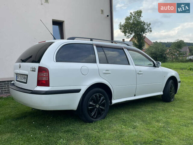 Белый Шкода Октавия, объемом двигателя 1.6 л и пробегом 400 тыс. км за 3270 $, фото 8 на Automoto.ua