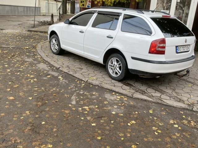 Белый Шкода Октавия, объемом двигателя 1.6 л и пробегом 231 тыс. км за 5950 $, фото 15 на Automoto.ua