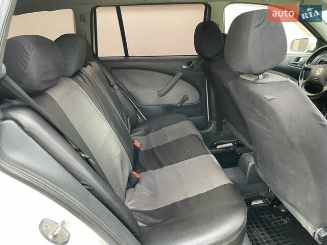 Белый Шкода Октавия, объемом двигателя 1.6 л и пробегом 400 тыс. км за 3270 $, фото 13 на Automoto.ua