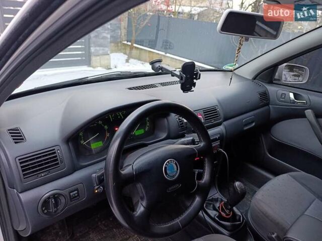 Белый Шкода Октавия, объемом двигателя 1.6 л и пробегом 286 тыс. км за 4350 $, фото 8 на Automoto.ua