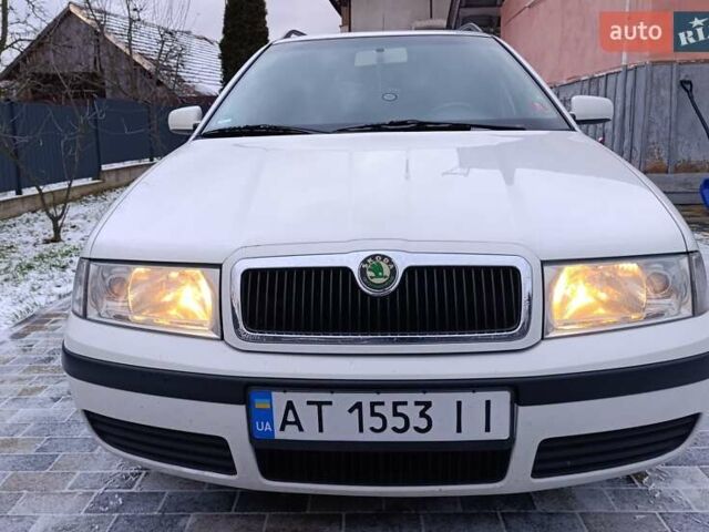 Белый Шкода Октавия, объемом двигателя 1.6 л и пробегом 286 тыс. км за 4350 $, фото 6 на Automoto.ua