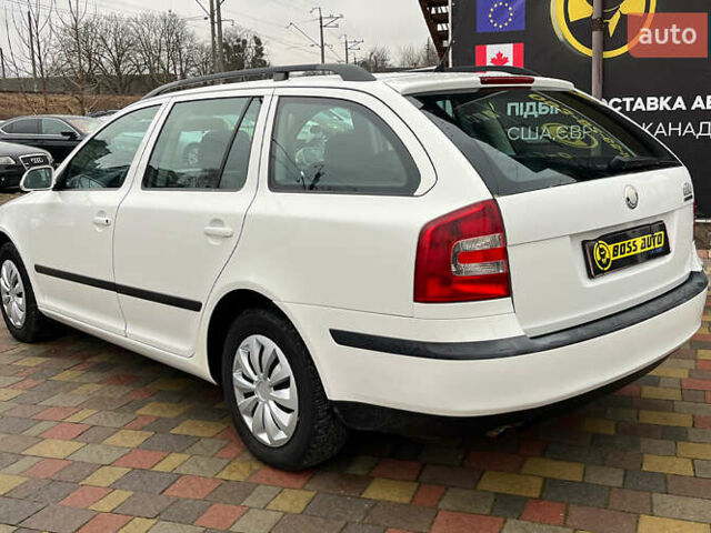 Білий Шкода Октавія, об'ємом двигуна 2 л та пробігом 283 тис. км за 5900 $, фото 4 на Automoto.ua