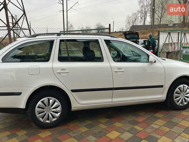 Білий Шкода Октавія, об'ємом двигуна 2 л та пробігом 283 тис. км за 5900 $, фото 7 на Automoto.ua