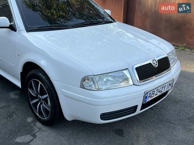 Белый Шкода Октавия, объемом двигателя 1.6 л и пробегом 168 тыс. км за 5999 $, фото 14 на Automoto.ua
