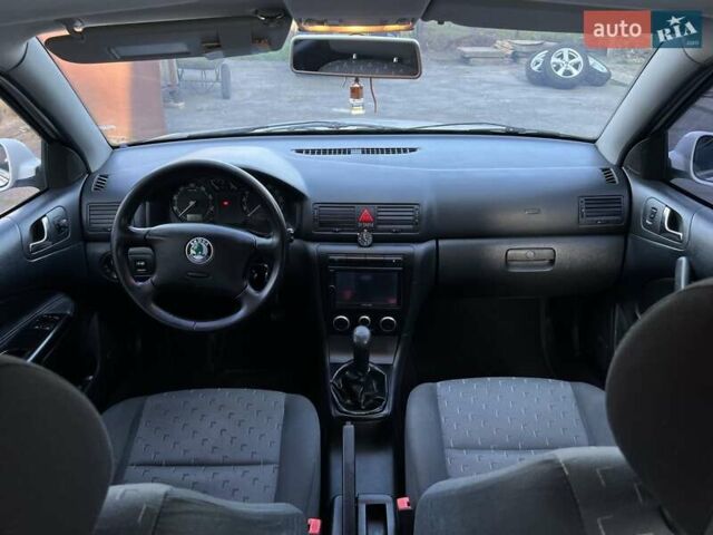 Белый Шкода Октавия, объемом двигателя 1.6 л и пробегом 168 тыс. км за 5999 $, фото 20 на Automoto.ua