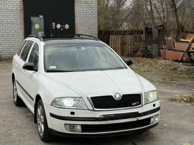 Білий Шкода Октавія, об'ємом двигуна 0 л та пробігом 300 тис. км за 3250 $, фото 1 на Automoto.ua