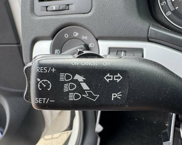 Шкода Октавія 2007 у Києві на Automoto.ua Білий Шкода Октавія, об'ємом двигуна 2 л та пробігом 305 тис. км за 7190 $, фото 26 на Automoto.ua