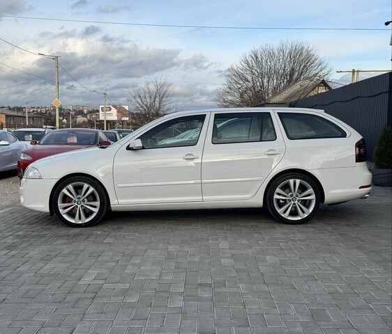 Белый Шкода Октавия, объемом двигателя 2 л и пробегом 280 тыс. км за 9300 $, фото 7 на Automoto.ua