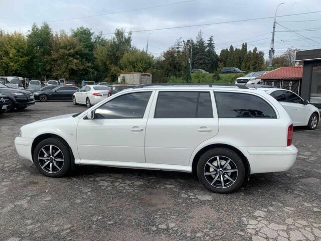 Белый Шкода Октавия, объемом двигателя 1.6 л и пробегом 168 тыс. км за 5940 $, фото 7 на Automoto.ua