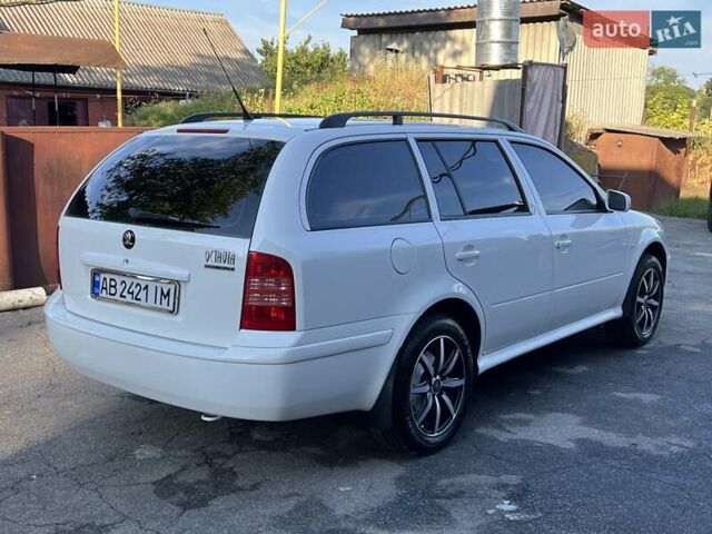 Белый Шкода Октавия, объемом двигателя 1.6 л и пробегом 168 тыс. км за 5999 $, фото 9 на Automoto.ua