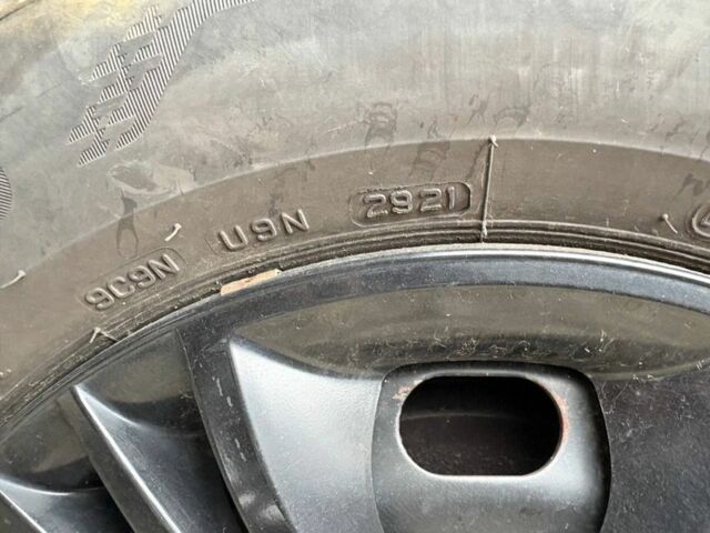 Белый Шкода Октавия, объемом двигателя 1.6 л и пробегом 245 тыс. км за 1200 $, фото 1 на Automoto.ua