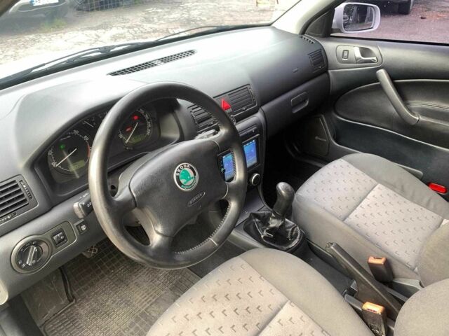 Белый Шкода Октавия, объемом двигателя 1.6 л и пробегом 168 тыс. км за 5940 $, фото 23 на Automoto.ua