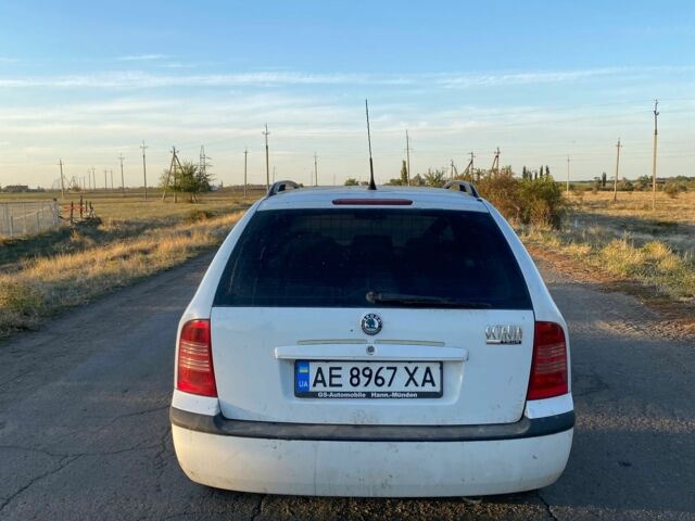 Білий Шкода Октавія, об'ємом двигуна 1.6 л та пробігом 212 тис. км за 6000 $, фото 9 на Automoto.ua