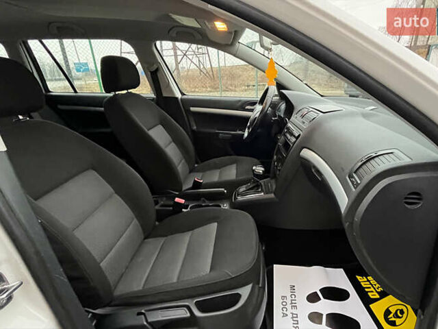 Білий Шкода Октавія, об'ємом двигуна 2 л та пробігом 283 тис. км за 5900 $, фото 22 на Automoto.ua