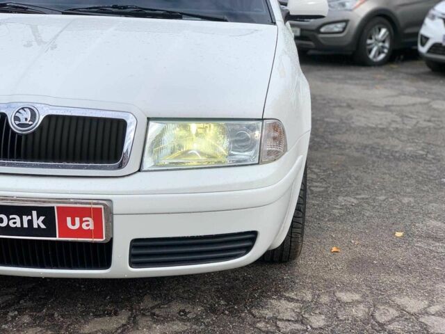 Белый Шкода Октавия, объемом двигателя 1.6 л и пробегом 168 тыс. км за 5940 $, фото 8 на Automoto.ua