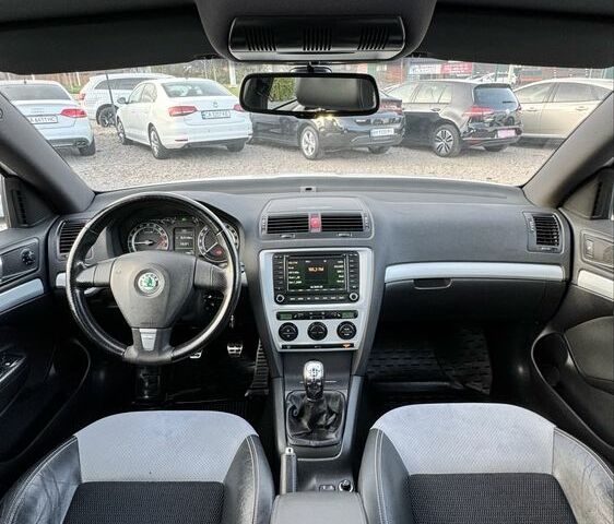 Белый Шкода Октавия, объемом двигателя 2 л и пробегом 280 тыс. км за 9300 $, фото 15 на Automoto.ua