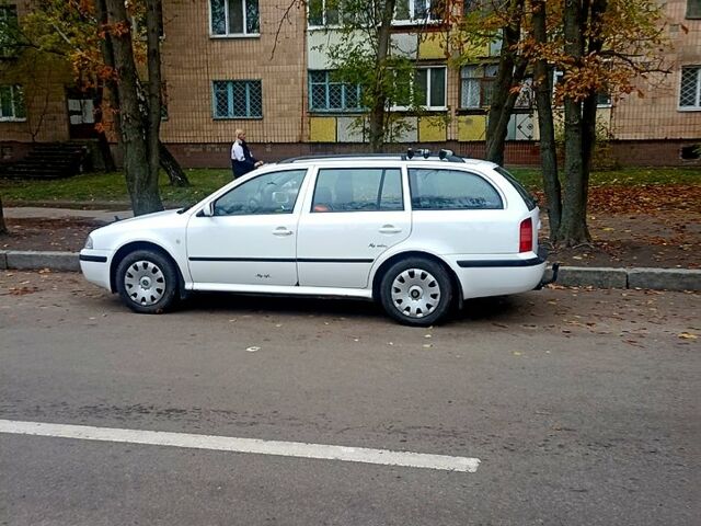 Шкода Октавия 2007 в Харькове на Automoto.ua Белый Шкода Октавия, объемом двигателя 1.6 л и пробегом 257 тыс. км за 5200 $, фото 10 на Automoto.ua