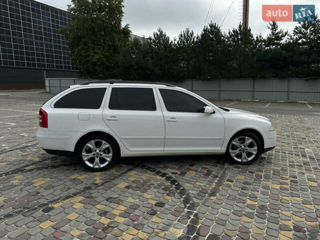 Белый Шкода Октавия, объемом двигателя 1.9 л и пробегом 230 тыс. км за 7000 $, фото 4 на Automoto.ua