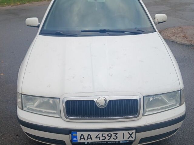 Шкода Октавия 2007 в Нежине на Automoto.ua Белый Шкода Октавия, объемом двигателя 1.6 л и пробегом 232 тыс. км за 2600 $, фото 1 на Automoto.ua