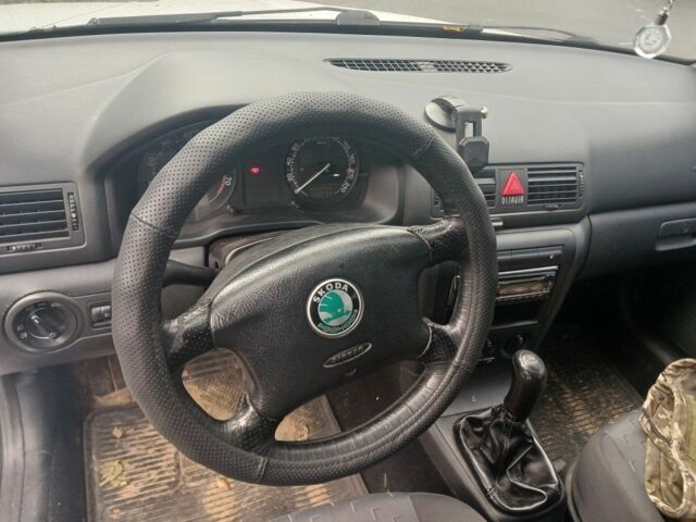 Шкода Октавия 2007 в Нежине на Automoto.ua Белый Шкода Октавия, объемом двигателя 1.6 л и пробегом 232 тыс. км за 2600 $, фото 6 на Automoto.ua