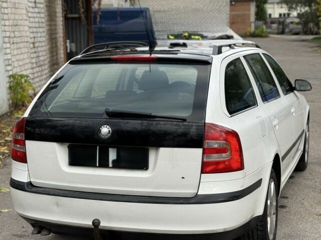 Білий Шкода Октавія, об'ємом двигуна 0 л та пробігом 300 тис. км за 3250 $, фото 4 на Automoto.ua