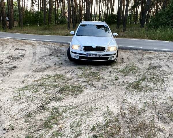 Белый Шкода Октавия, объемом двигателя 1.6 л и пробегом 248 тыс. км за 6300 $, фото 9 на Automoto.ua
