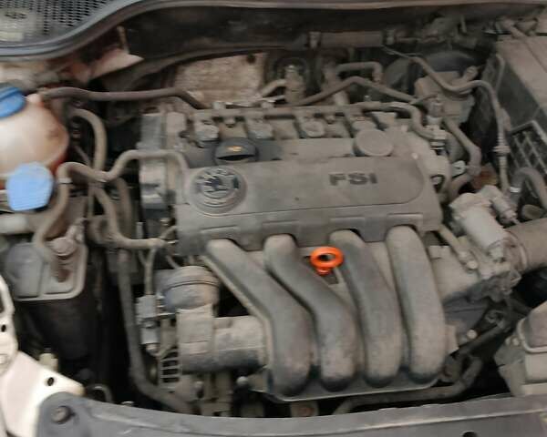 Белый Шкода Октавия, объемом двигателя 2 л и пробегом 250 тыс. км за 4450 $, фото 26 на Automoto.ua