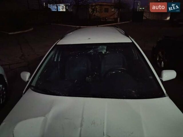 Белый Шкода Октавия, объемом двигателя 1.6 л и пробегом 100 тыс. км за 2100 $, фото 4 на Automoto.ua