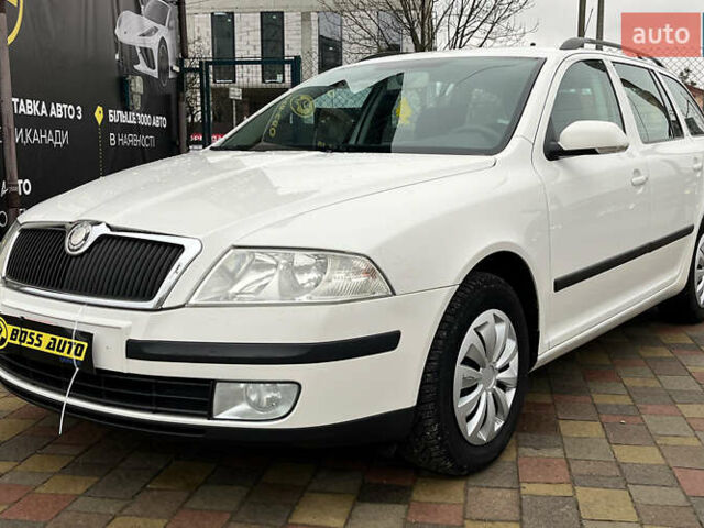 Білий Шкода Октавія, об'ємом двигуна 2 л та пробігом 283 тис. км за 5900 $, фото 2 на Automoto.ua