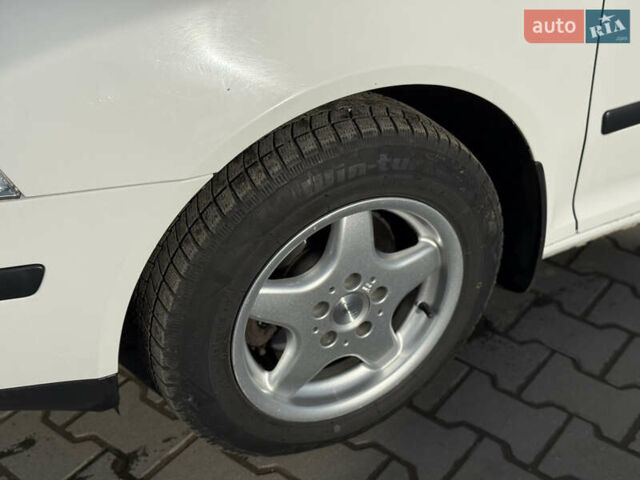 Белый Шкода Октавия, объемом двигателя 1.6 л и пробегом 310 тыс. км за 5350 $, фото 13 на Automoto.ua