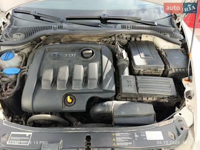 Белый Шкода Октавия, объемом двигателя 1.9 л и пробегом 294 тыс. км за 6200 $, фото 34 на Automoto.ua