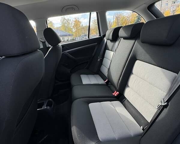 Білий Шкода Октавія, об'ємом двигуна 1.6 л та пробігом 161 тис. км за 7350 $, фото 9 на Automoto.ua