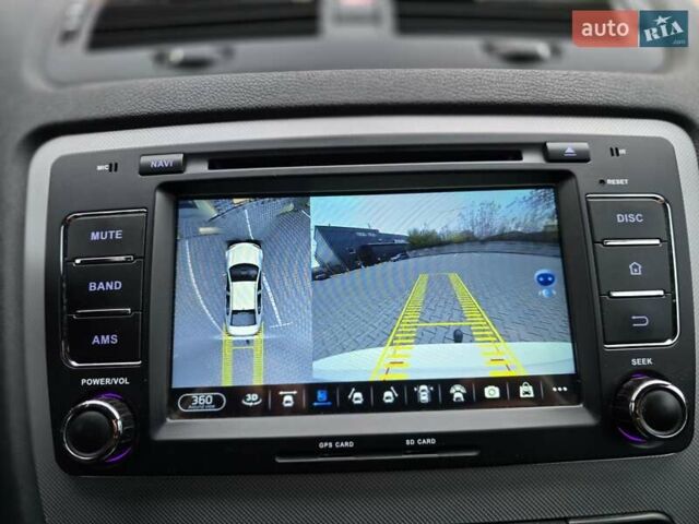 Белый Шкода Октавия, объемом двигателя 1.6 л и пробегом 268 тыс. км за 9500 $, фото 14 на Automoto.ua