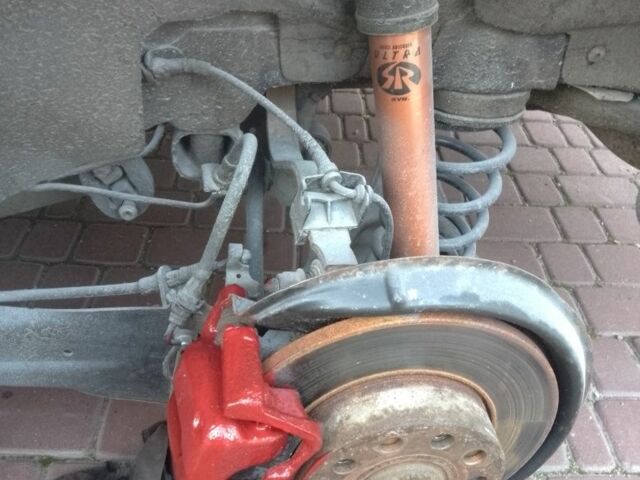 Белый Шкода Октавия, объемом двигателя 2 л и пробегом 250 тыс. км за 5700 $, фото 8 на Automoto.ua