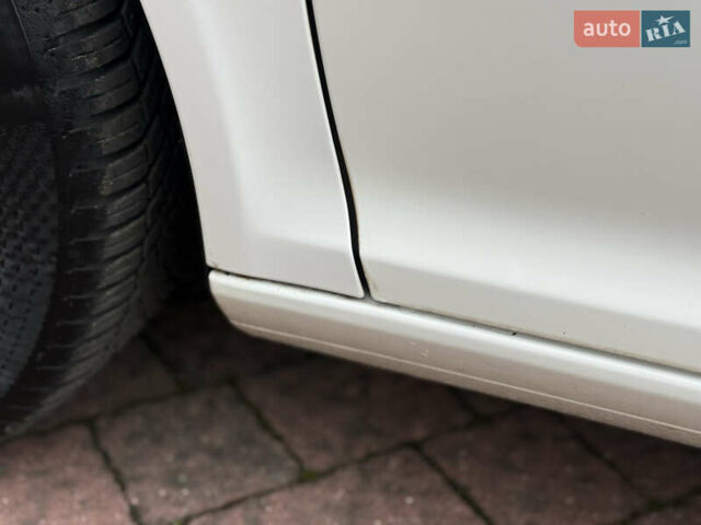 Білий Шкода Октавія, об'ємом двигуна 1.6 л та пробігом 245 тис. км за 6900 $, фото 84 на Automoto.ua