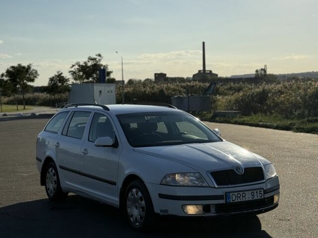 Шкода Октавия 2008 в Славянске на Automoto.ua Белый Шкода Октавия, объемом двигателя 1.9 л и пробегом 188 тыс. км за 2650 $, фото 2 на Automoto.ua