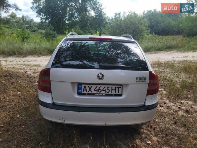 Білий Шкода Октавія, об'ємом двигуна 1.8 л та пробігом 219 тис. км за 7000 $, фото 4 на Automoto.ua