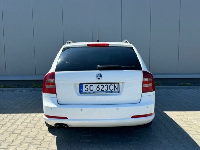 Белый Шкода Октавия, объемом двигателя 2 л и пробегом 240 тыс. км за 3000 $, фото 7 на Automoto.ua