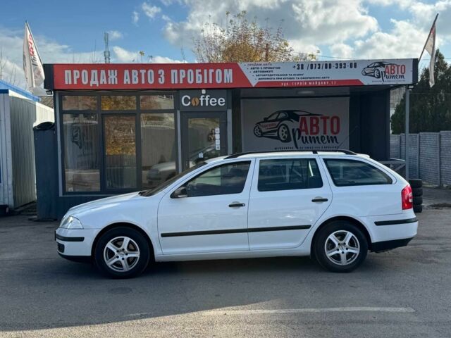 Белый Шкода Октавия, объемом двигателя 1.6 л и пробегом 161 тыс. км за 7350 $, фото 7 на Automoto.ua