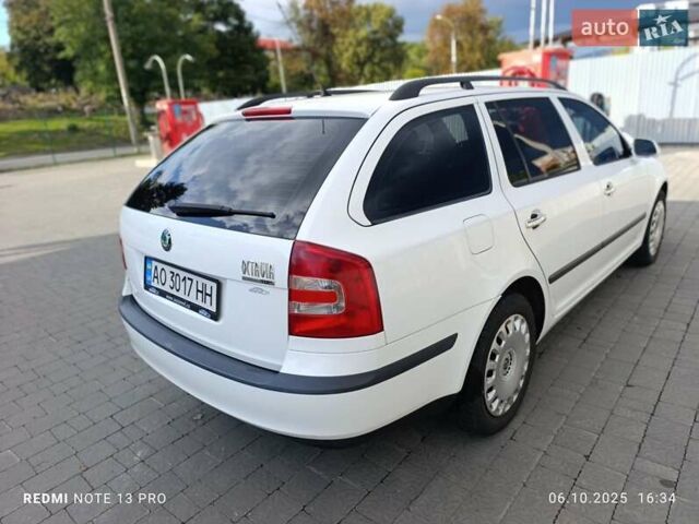 Белый Шкода Октавия, объемом двигателя 1.9 л и пробегом 294 тыс. км за 6200 $, фото 4 на Automoto.ua