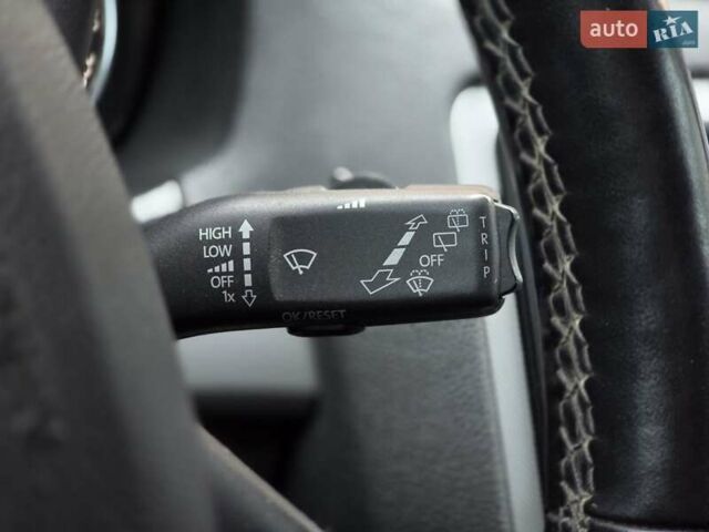 Белый Шкода Октавия, объемом двигателя 1.6 л и пробегом 268 тыс. км за 9500 $, фото 7 на Automoto.ua