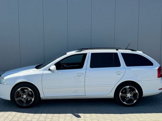 Белый Шкода Октавия, объемом двигателя 2 л и пробегом 240 тыс. км за 3000 $, фото 4 на Automoto.ua