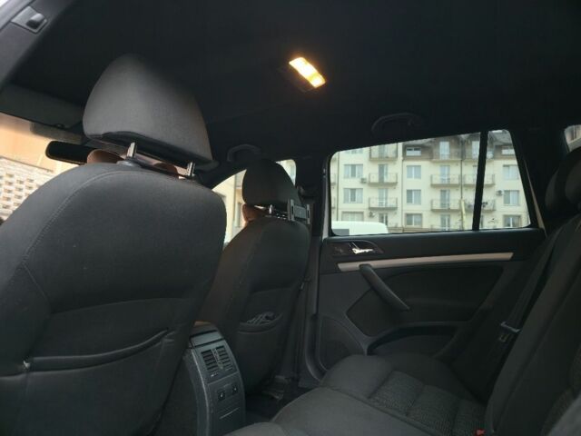 Белый Шкода Октавия, объемом двигателя 1.6 л и пробегом 268 тыс. км за 9500 $, фото 5 на Automoto.ua