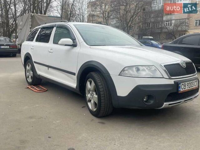 Белый Шкода Октавия, объемом двигателя 2 л и пробегом 263 тыс. км за 6200 $, фото 1 на Automoto.ua