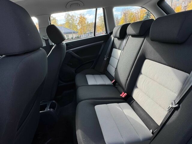 Белый Шкода Октавия, объемом двигателя 1.6 л и пробегом 161 тыс. км за 7350 $, фото 9 на Automoto.ua