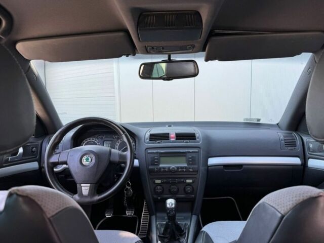 Белый Шкода Октавия, объемом двигателя 2 л и пробегом 240 тыс. км за 3000 $, фото 8 на Automoto.ua