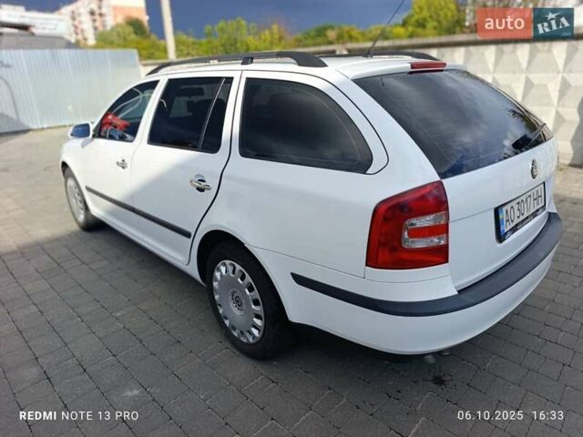 Белый Шкода Октавия, объемом двигателя 1.9 л и пробегом 294 тыс. км за 6200 $, фото 3 на Automoto.ua