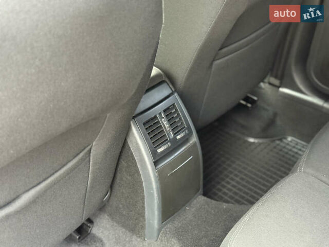 Белый Шкода Октавия, объемом двигателя 1.6 л и пробегом 245 тыс. км за 7200 $, фото 53 на Automoto.ua