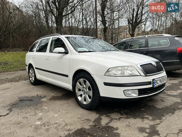 Белый Шкода Октавия, объемом двигателя 1.97 л и пробегом 228 тыс. км за 7200 $, фото 4 на Automoto.ua