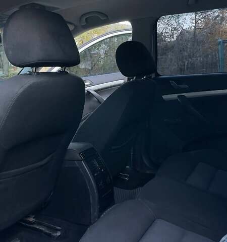 Белый Шкода Октавия, объемом двигателя 2 л и пробегом 440 тыс. км за 6000 $, фото 3 на Automoto.ua